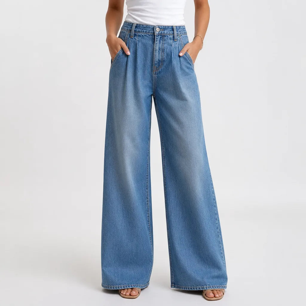 Women's Gathered Waist Wide Leg Jeans with Front Pockets - Blue