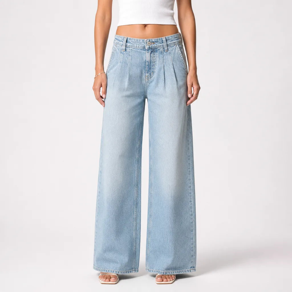 Women's Gathered Waist Wide Leg Jeans with Front Pockets - Light Blue