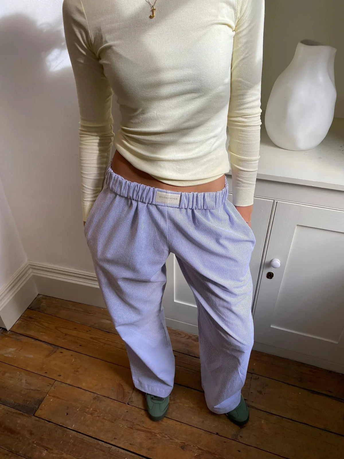 Women's Wide Leg Pants with Gathered Elastic Waist - Purple